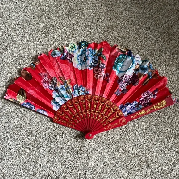 Hand Fan - Picture 1 of 2
